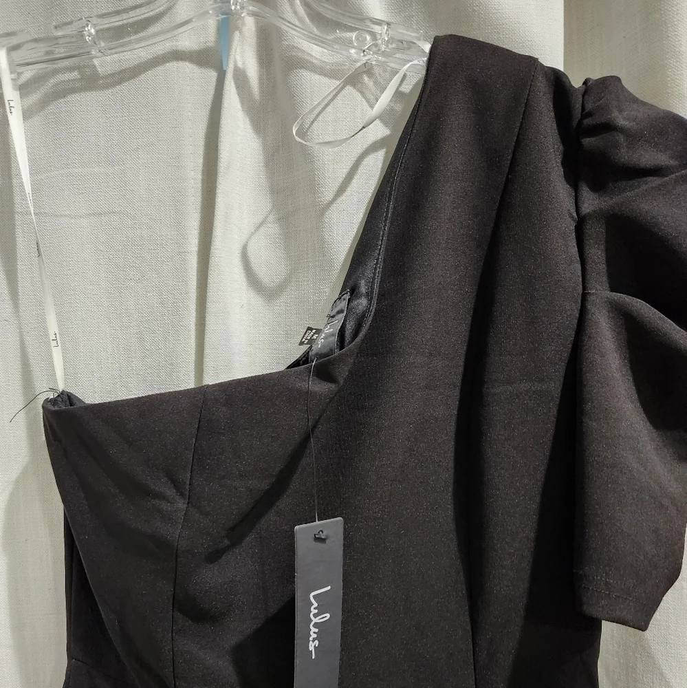 NWT LULUS Stay Gorgeous‎ Black One-Shoulder Puff Sleeve Mini Dress M - Picture 6 of 6